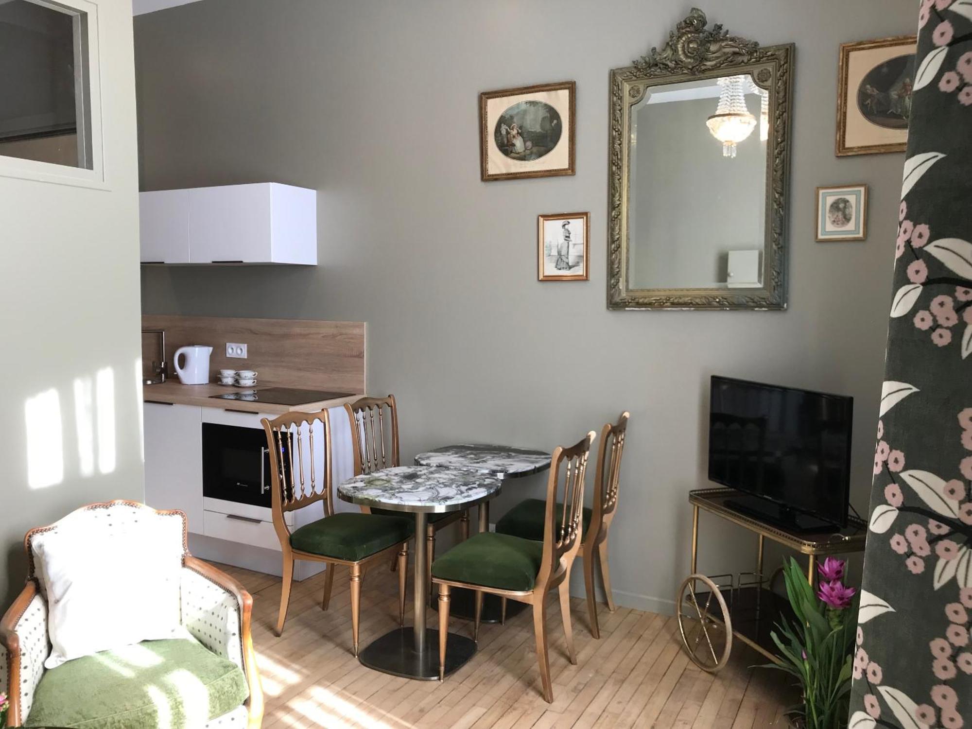 Ferienwohnung Perlepampille Dinan Zimmer foto