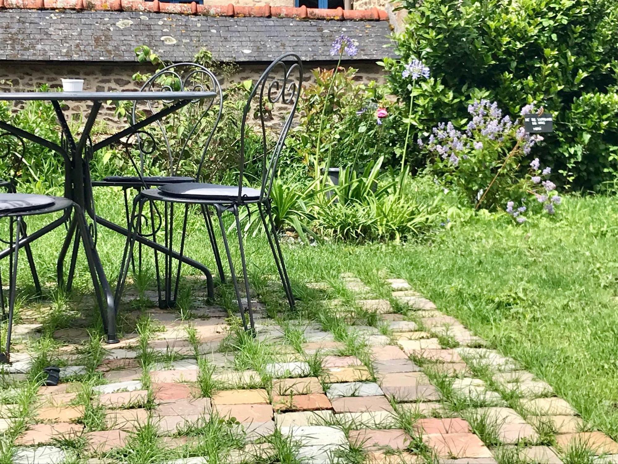 Ferienwohnung Perlepampille Dinan Zimmer foto