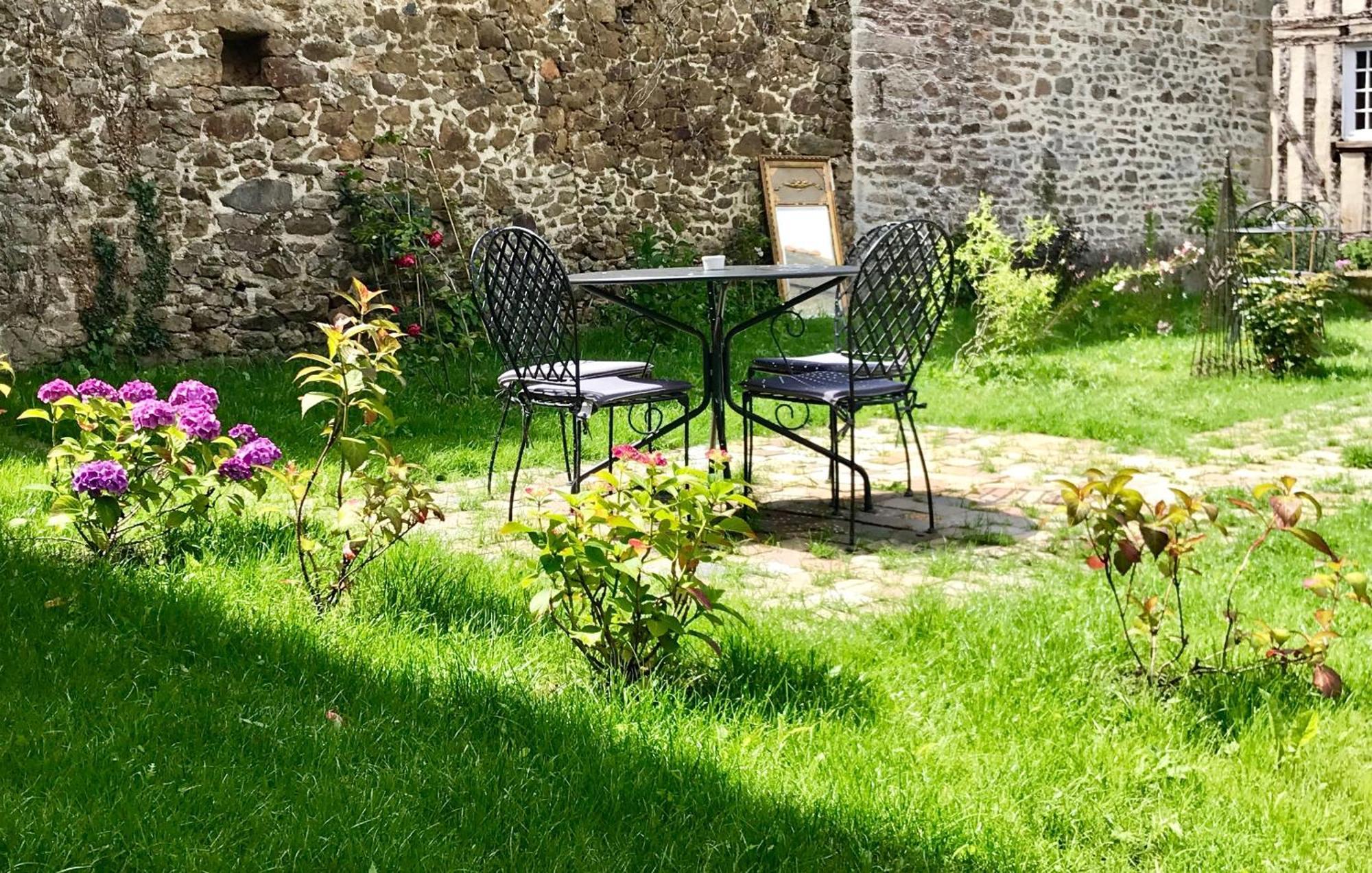 Ferienwohnung Perlepampille Dinan Zimmer foto